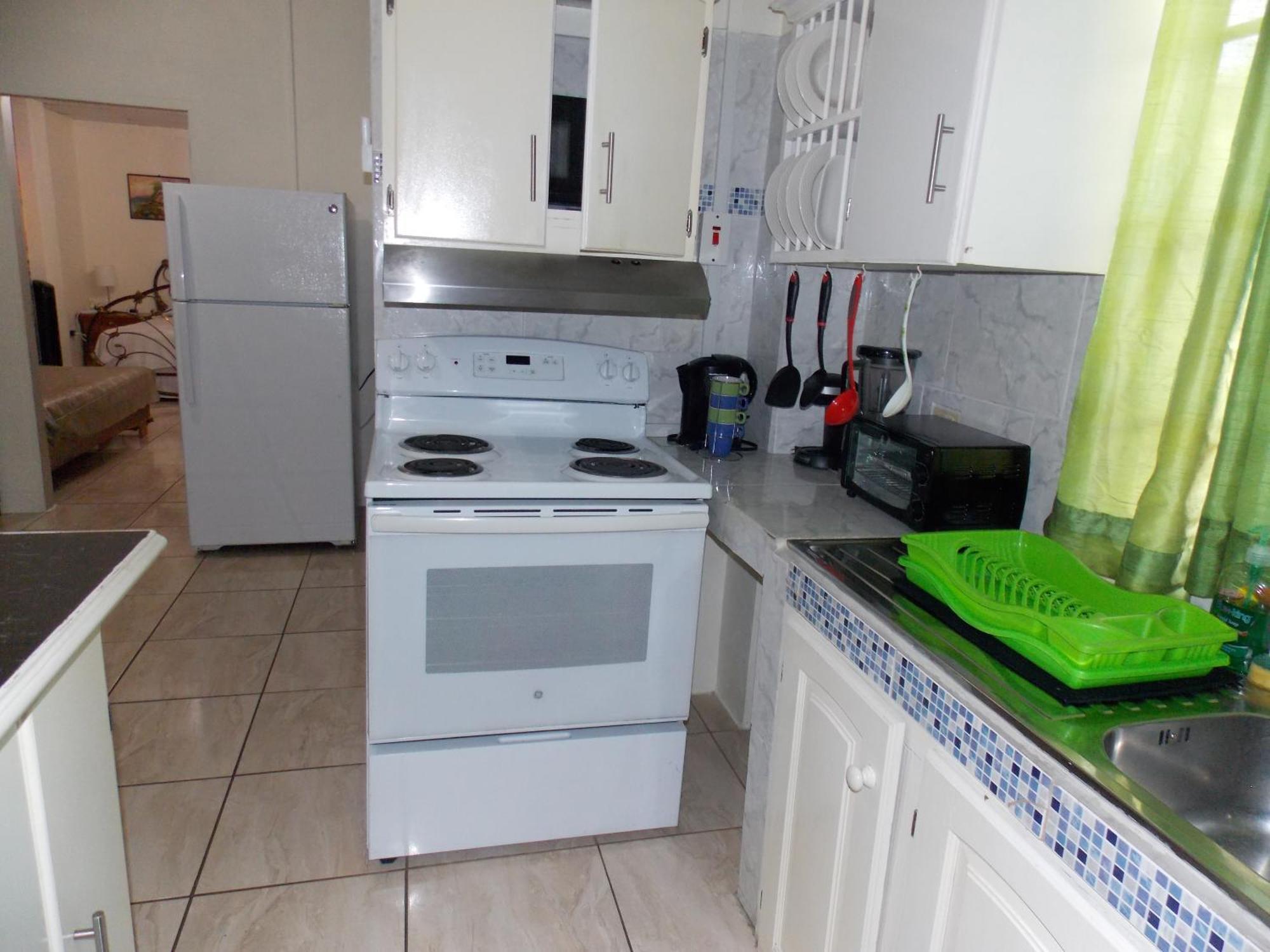 Stewart Apt- Trincity, Airport, Washer, Dryer, Office, Cable , Wifi Quarto foto